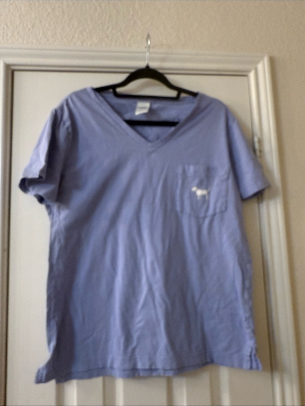 Victoria's Secret Men's V-Neck Pocket Tee in Light Lavender